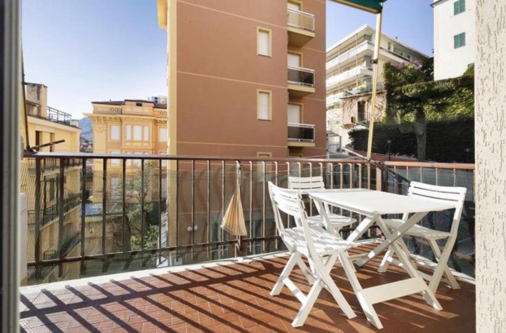 Ca Adri , Appartamento In Posizione Strategica Per Godere Delle Spiaggia E Dei Sentieri Outdoor ! Finale Ligure Bagian luar foto